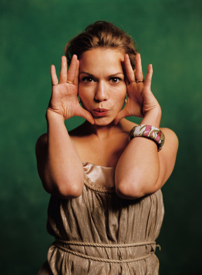 Bethany Joy Galeotti pic #367837