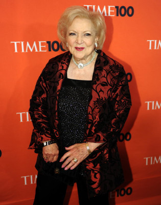 photo 6 in Betty White gallery [id304637] 2010-11-17 00:00:00