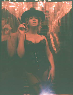 photo 14 in Beyonce Knowles gallery [id1308546] 2022-08-22 00:00:00