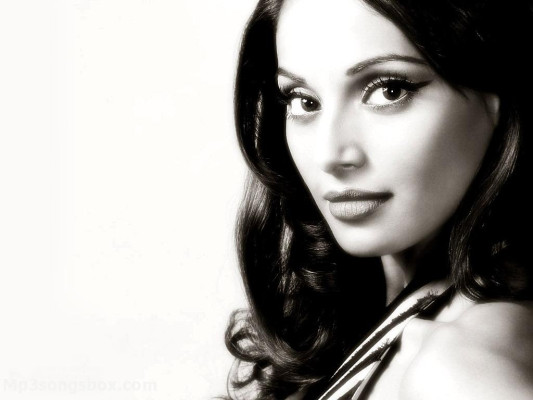photo 10 in Bipasha Basu gallery [id505158] 2012-07-02 00:00:00