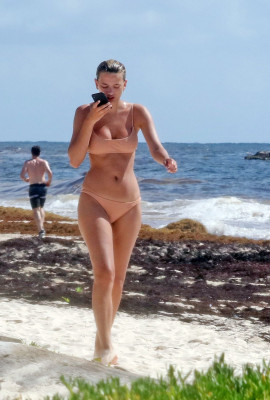 Bregje Heinen pic #1063443