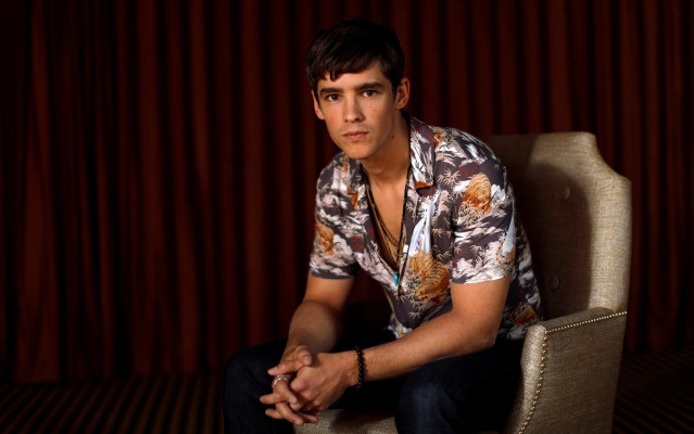 photo 3 in Brenton Thwaites gallery [id1290204] 2021-12-24 00:00:00