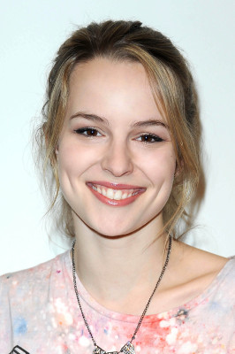 photo 14 in Bridgit Mendler gallery [id599160] 2013-05-03 00:00:00