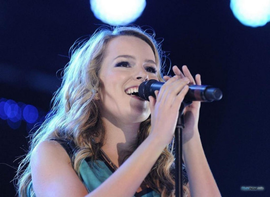 photo 4 in Bridgit Mendler gallery [id578627] 2013-02-26 00:00:00