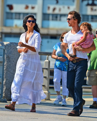 Camila Alves pic #516018