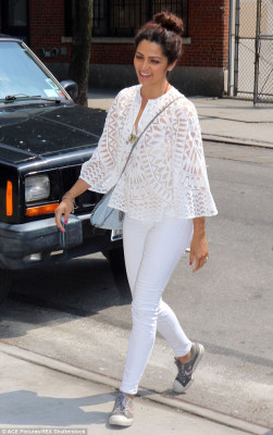 Camila Alves pic #780050