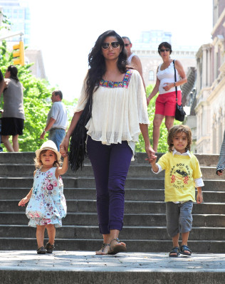 Camila Alves pic #700086