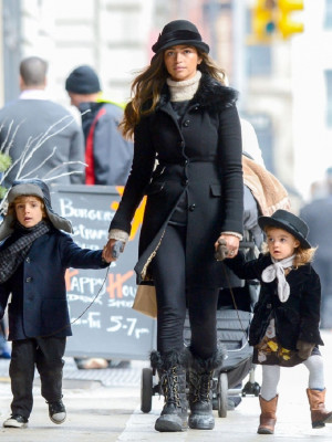 Camila Alves pic #584330