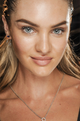 Candice Swanepoel pic #535378