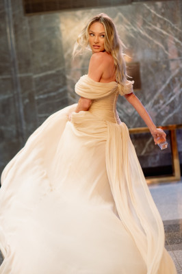 photo 17 in Candice Swanepoel gallery [id1364930] 2025-01-30 00:00:00