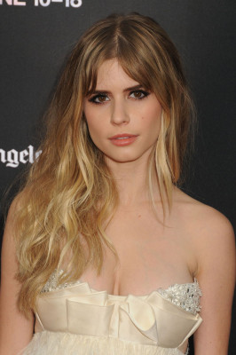 photo 3 in Carlson Young gallery [id880881] 2016-10-05 00:00:00