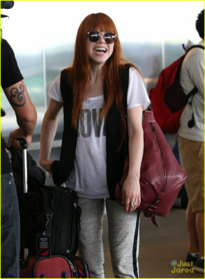 Carly Rae Jepsen pic #696897