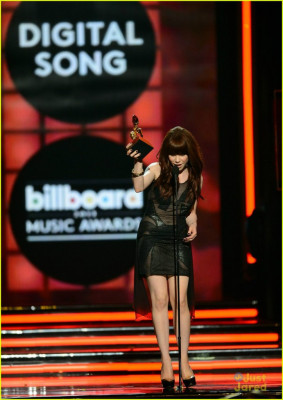 Carly Rae Jepsen pic #630763
