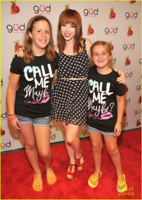 Carly Rae Jepsen pic #696899