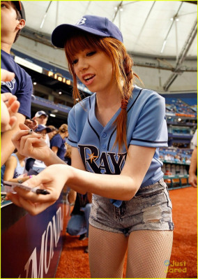 Carly Rae Jepsen pic #697014