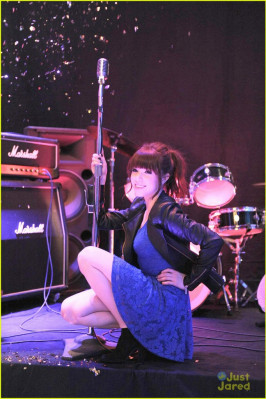 Carly Rae Jepsen pic #696980
