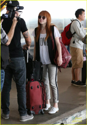 Carly Rae Jepsen pic #696885
