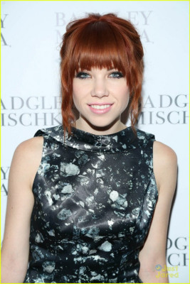 Carly Rae Jepsen pic #696663