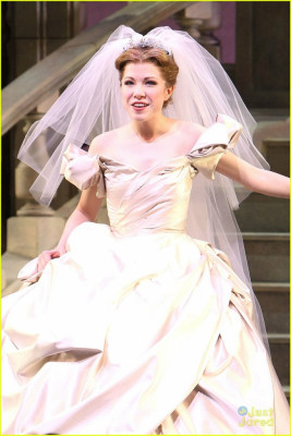 Carly Rae Jepsen pic #701046