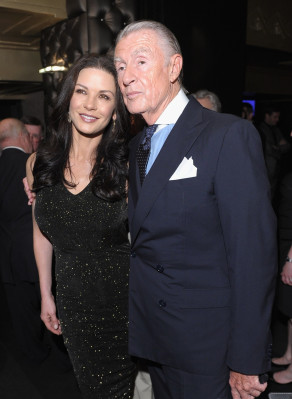 Catherine Zeta Jones pic #477336