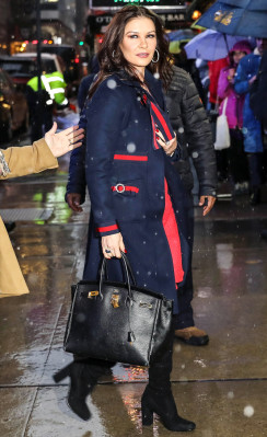 photo 3 in Catherine Zeta Jones gallery [id1001877] 2018-01-25 00:00:00