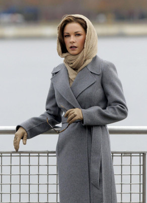 photo 13 in Catherine Zeta Jones gallery [id599873] 2013-05-04 00:00:00