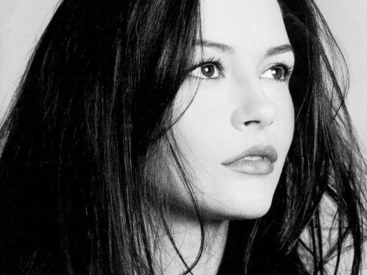 Catherine Zeta Jones pic #82842