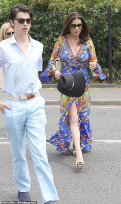 Catherine Zeta Jones pic #1156799