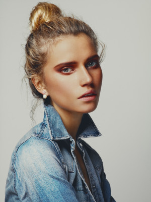 Cato Van Ee pic #926316