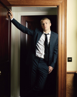 Charlie Hunnam pic #466966