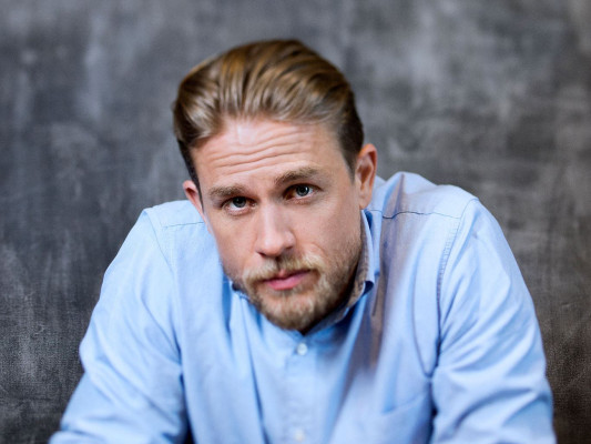 Charlie Hunnam pic #921216