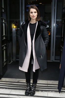 photo 3 in Charlotte Riley gallery [id929379] 2017-05-01 00:00:00
