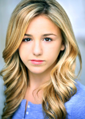 photo 3 in Chloe Lukasiak gallery [id1093440] 2018-12-28 00:00:00