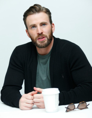 Chris Evans pic #769338
