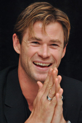 photo 22 in Chris Hemsworth gallery [id825915] 2016-01-11 00:00:00
