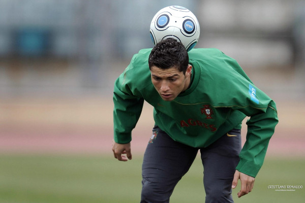 photo 26 in Cristiano Ronaldo gallery [id233597] 2010-02-05 00:00:00