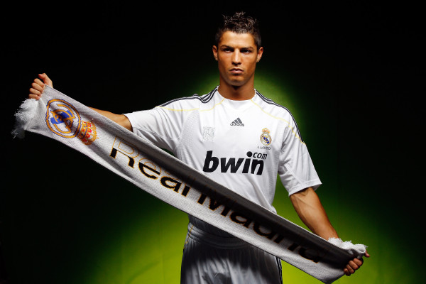 photo 12 in Cristiano Ronaldo gallery [id452762] 2012-02-28 00:00:00