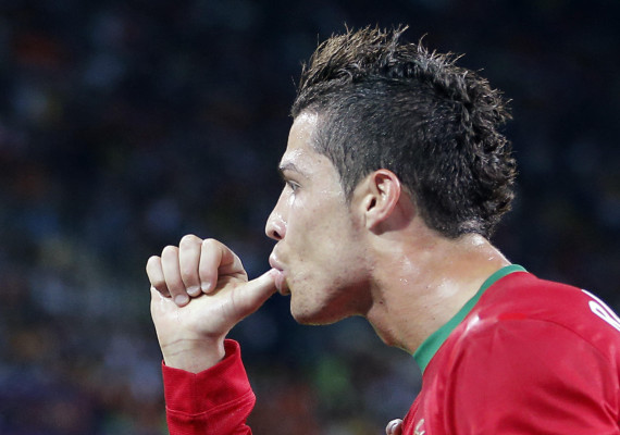 photo 20 in Cristiano Ronaldo gallery [id524430] 2012-08-21 00:00:00