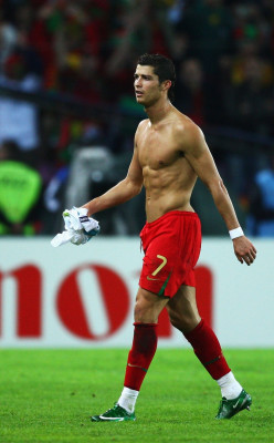 photo 10 in Cristiano Ronaldo gallery [id536234] 2012-09-26 00:00:00