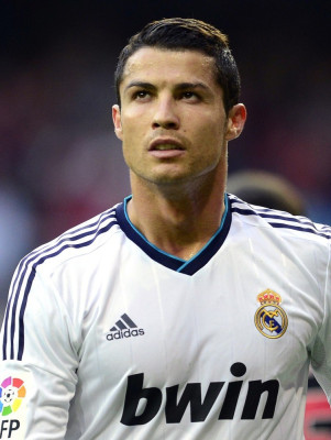 photo 17 in Cristiano Ronaldo gallery [id637231] 2013-10-08 00:00:00