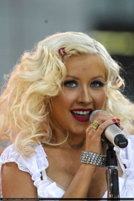 Christina Aguilera pic #134013