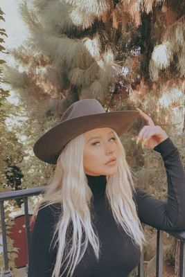Christina Aguilera pic #1240276