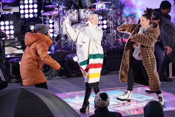 Christina Aguilera pic #1113443