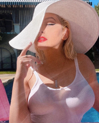 Christina Aguilera pic #1229351