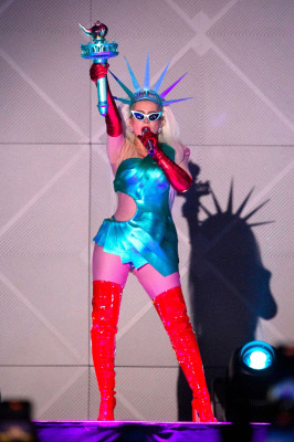 Christina Aguilera pic #1269358