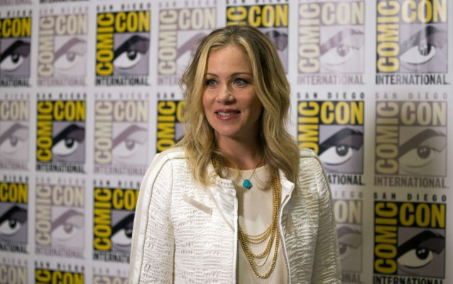 photo 29 in Christina Applegate gallery [id721919] 2014-08-14 00:00:00