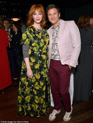photo 20 in Christina Hendricks gallery [id1125187] 2019-04-29 00:00:00