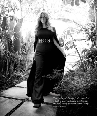 Christina Hendricks pic #783949