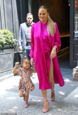 photo 19 in Christine Teigen gallery [id1144511] 2019-06-14 00:00:00