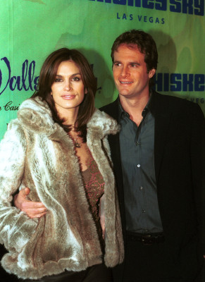 Cindy Crawford pic #7603